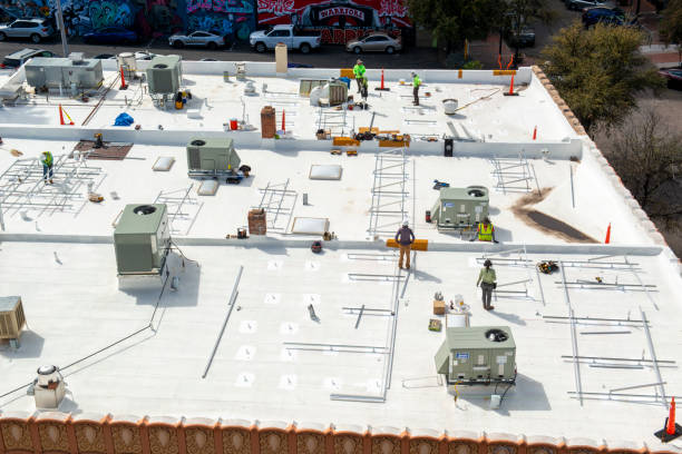 Best Roof Maintenance and Cleaning  in El Cenizo, TX